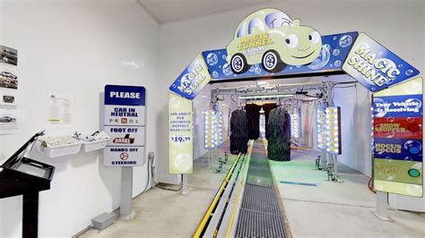 Magic tunnel car wash